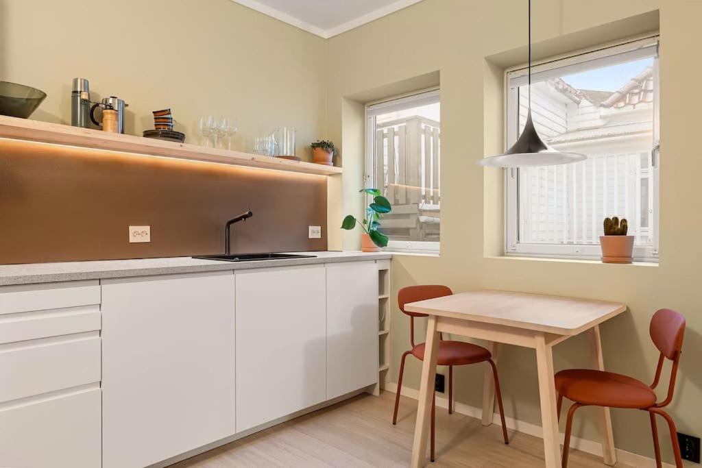 Fresh Studio Apartment, A Short Walk From Bryggen เบอร์เกน ภายนอก รูปภาพ