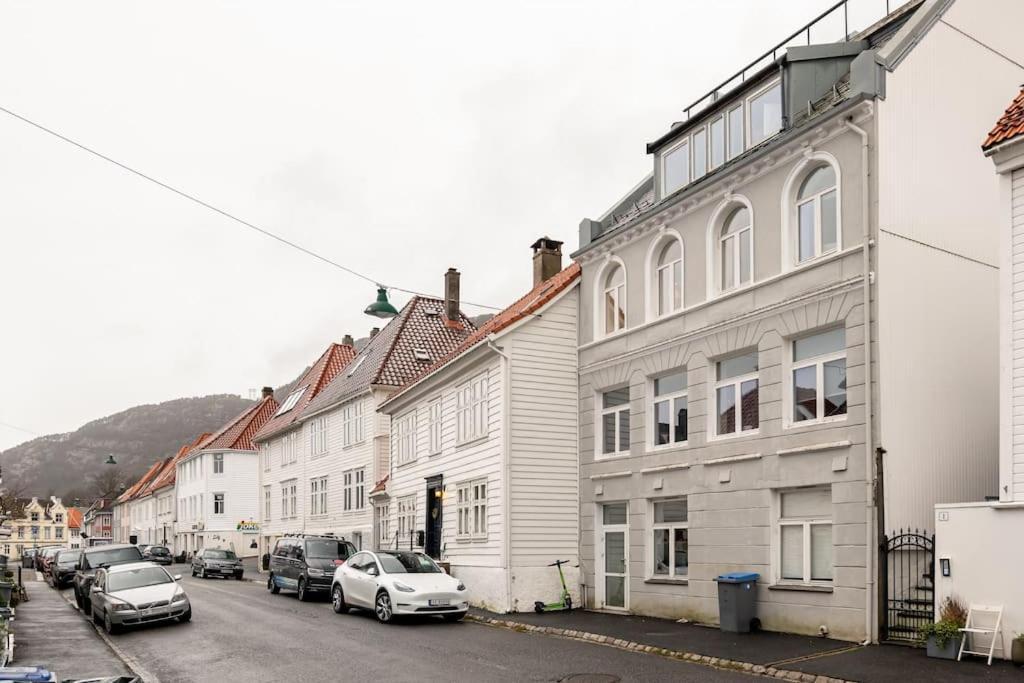 Fresh Studio Apartment, A Short Walk From Bryggen เบอร์เกน ภายนอก รูปภาพ