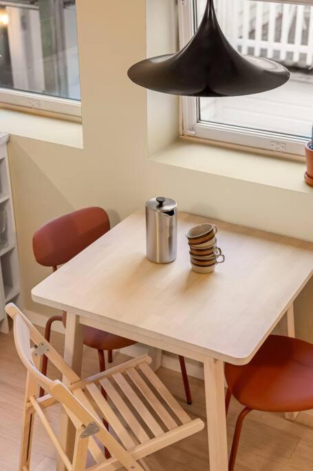 Fresh Studio Apartment, A Short Walk From Bryggen เบอร์เกน ภายนอก รูปภาพ